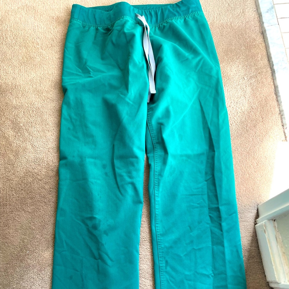 Figs scrubs
